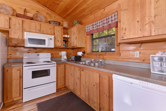 Pigeon Forge One Bedroom Cabin Rental Fully equipped kitchen